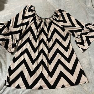 Women’s Plus Size Chevron Top